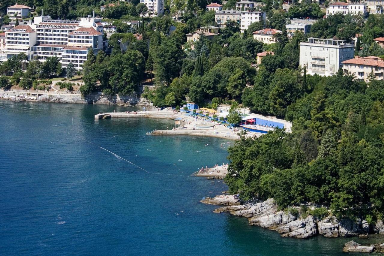 Apartments Villa Ceric Lovran Kültér fotó